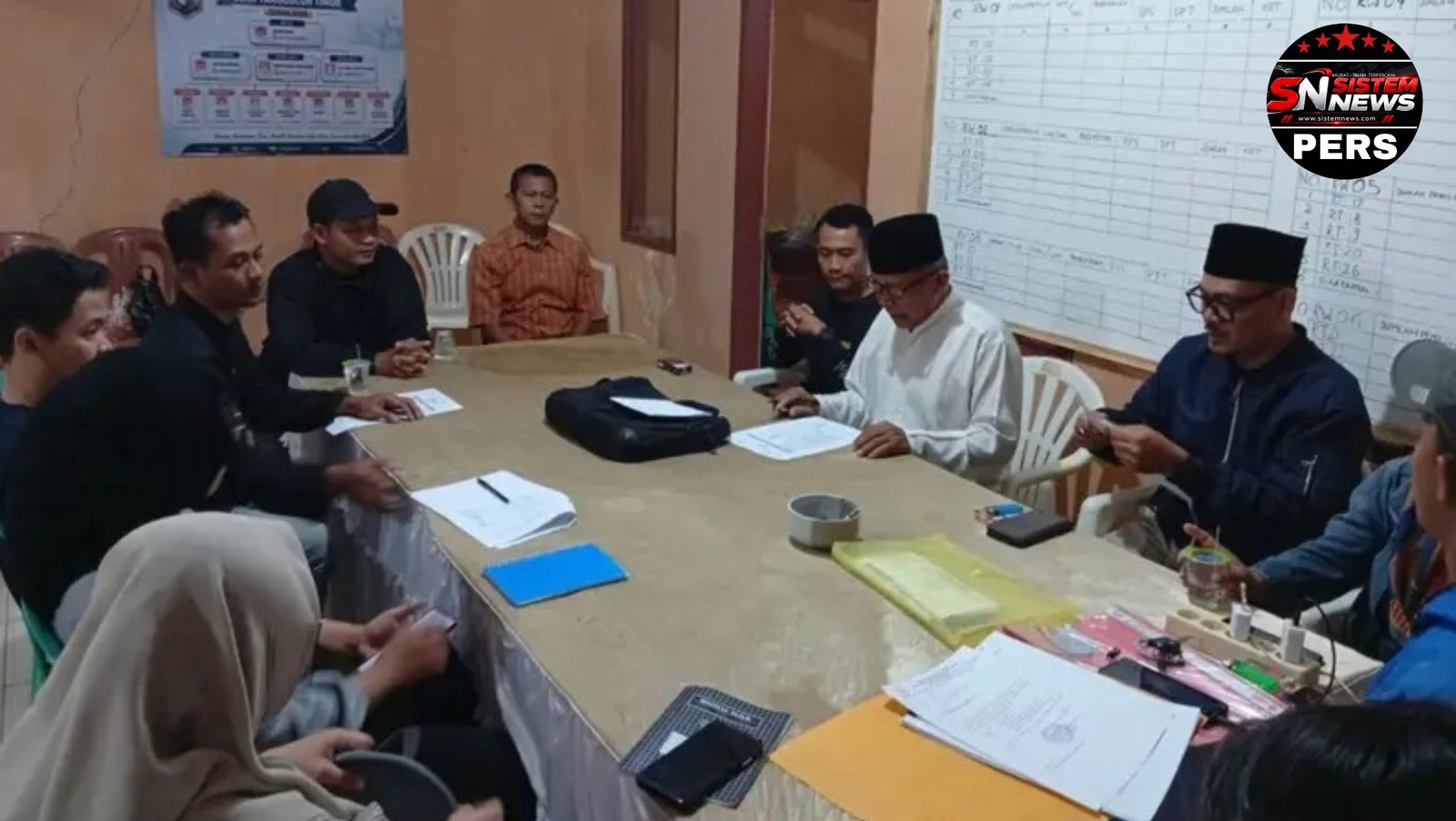 Panitia Pilkades Tanggulun Timur Gelar Rapat Konsultasi Penetapan Bakal Calon Menjadi Calon Kades Tahun 2026